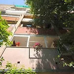 Apartment Tea 2